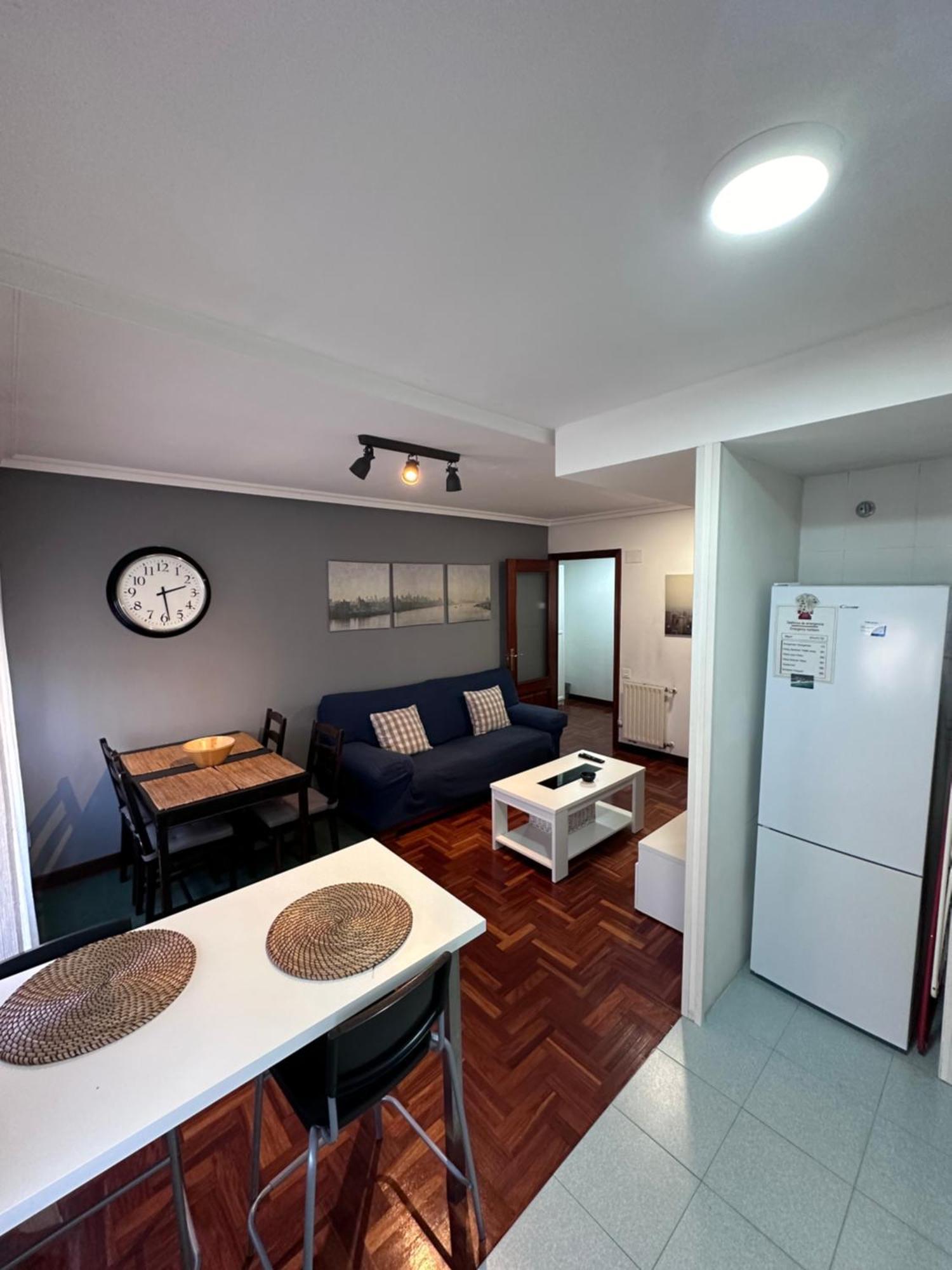 Апартаменты Apartamento Centro Y Playa De Хихон Экстерьер фото