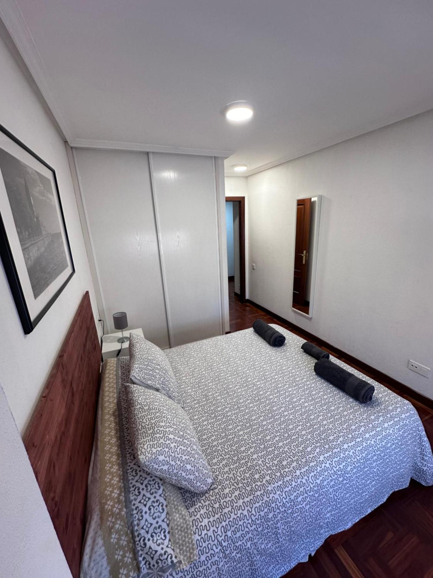 Апартаменты Apartamento Centro Y Playa De Хихон Экстерьер фото